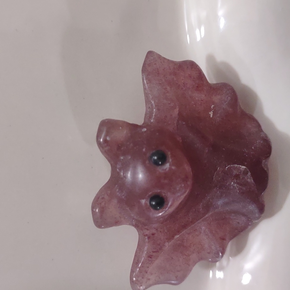 Bat Carving Strawberry Quartz 1inch By 1.5 Inch Has Flaws - Picture 4 of 12